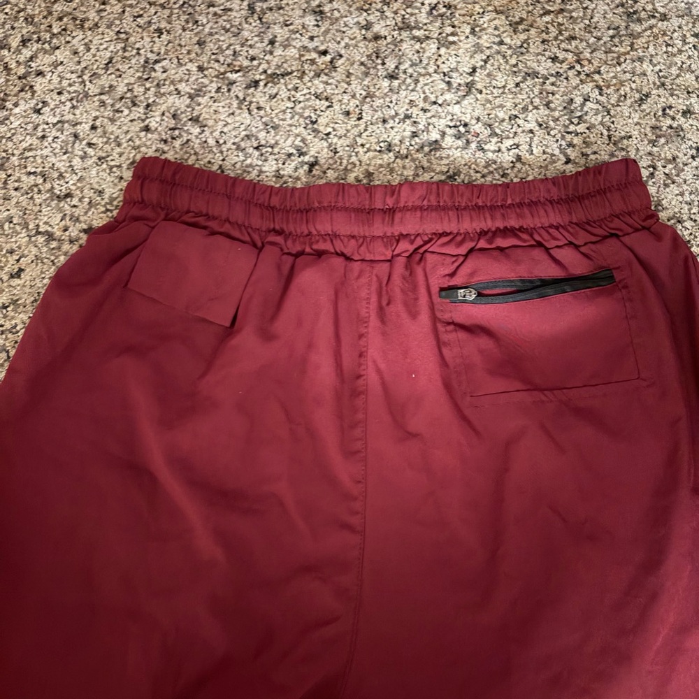 Men's Burgundy Athletic Zip pocket lined gym Shorts - Picture 3 of 5